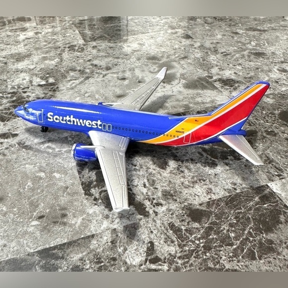 Southwest Airlines Realtoy Model Airplane N8642E Realistic Stripe Tail Diecast - Picture 11 of 11
